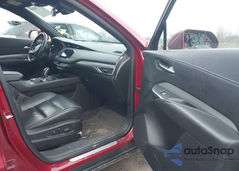 2019 Cadillac Xt4 Premium Luxury from USA, damaged, VIN 1GYFZDR40KF214171